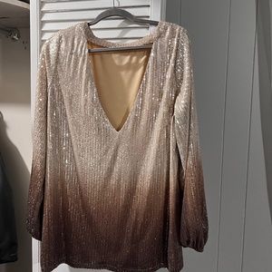 Gimmick Sequin Top